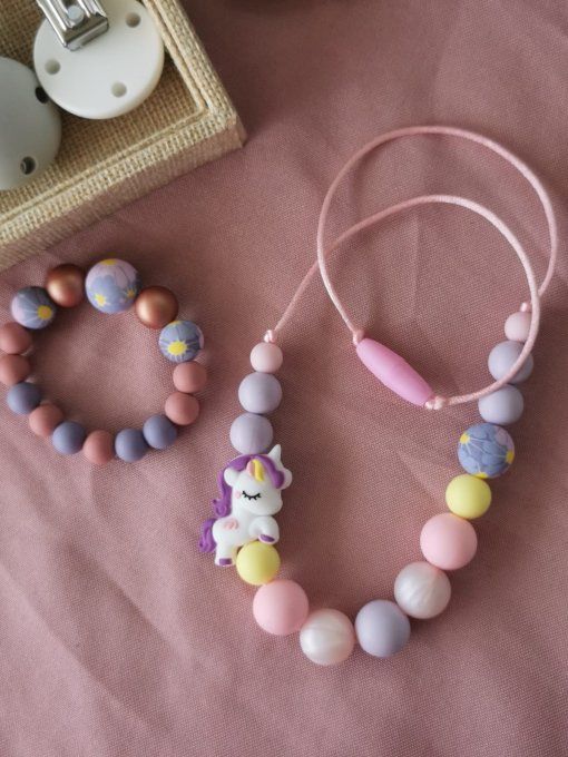 Collier enfant Licorne – Bijou sensoriel doux & féerique